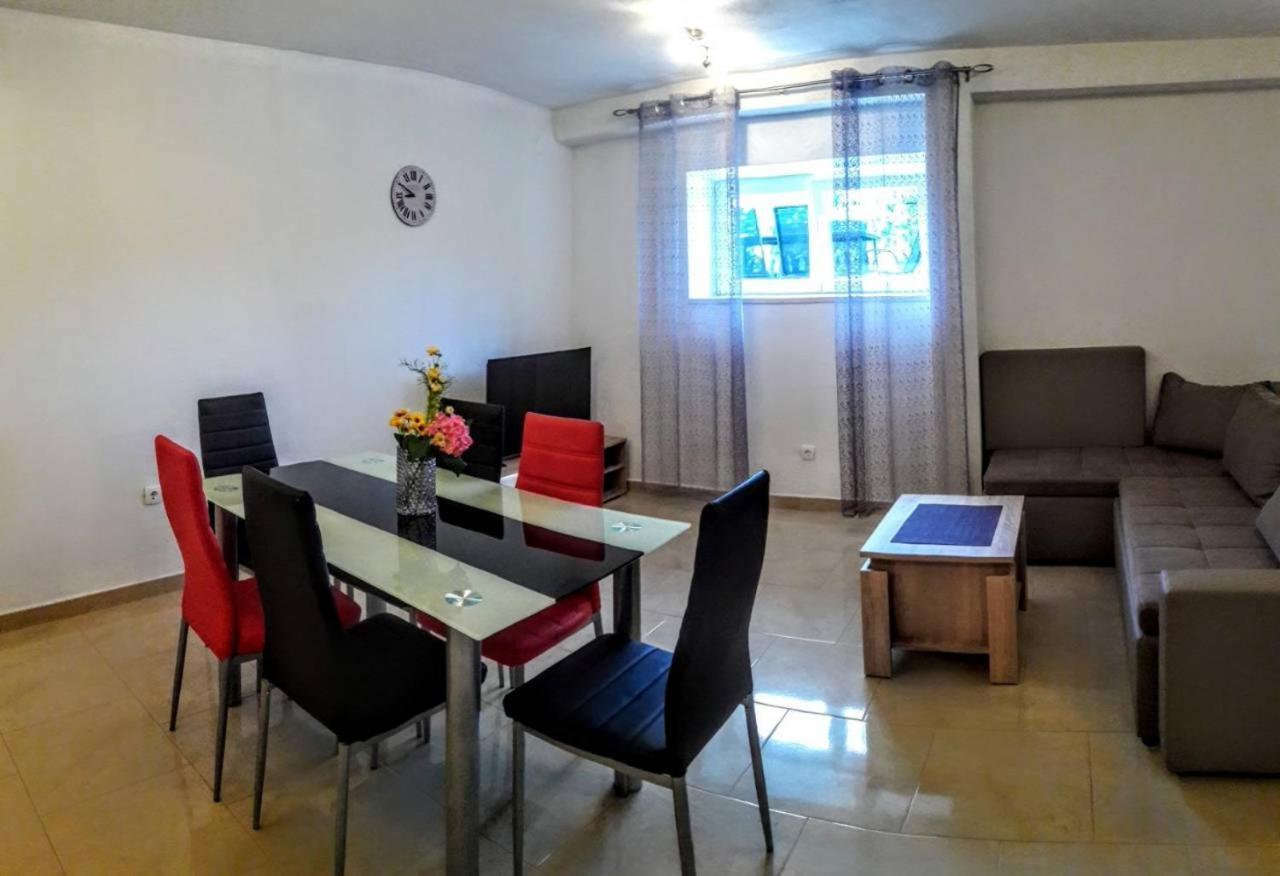 Holiday Apartments Maslina Paho Babino Polje エクステリア 写真